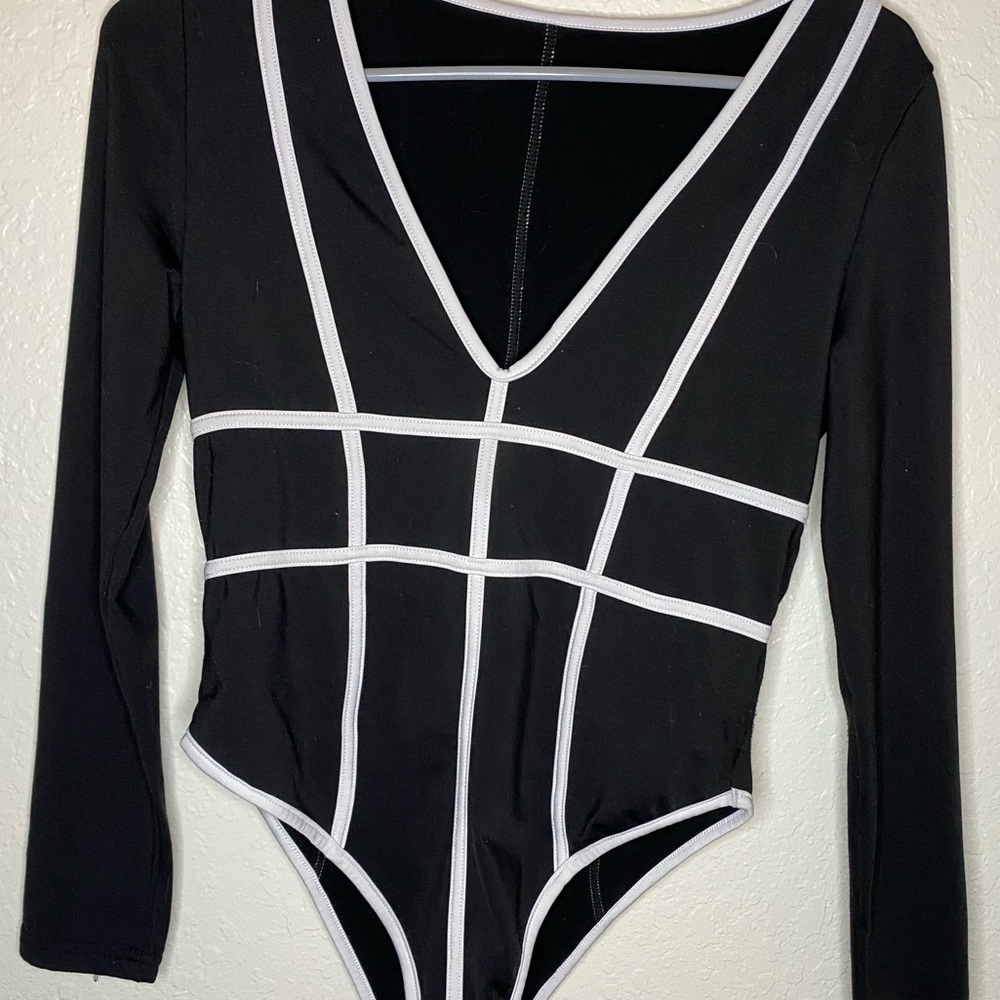 Long sleeve body suit